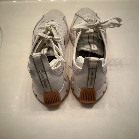 Reebok White Sneakers with Gum Sole - Picture 2 of 6